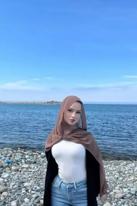 Beyoğlu Escort Yağmur Fotoğrafı (2)